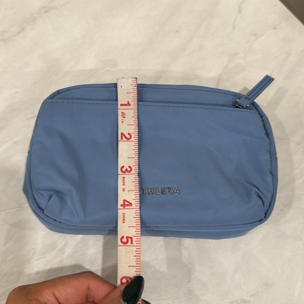 🔥Atheleta Crossbody or Belt Bag🔥 - Picture 5 of 5